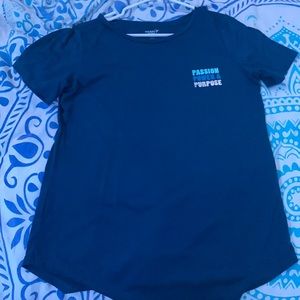 Medium navy tee